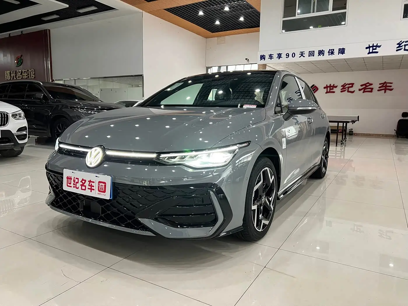 Volkswagen Golf, 2025