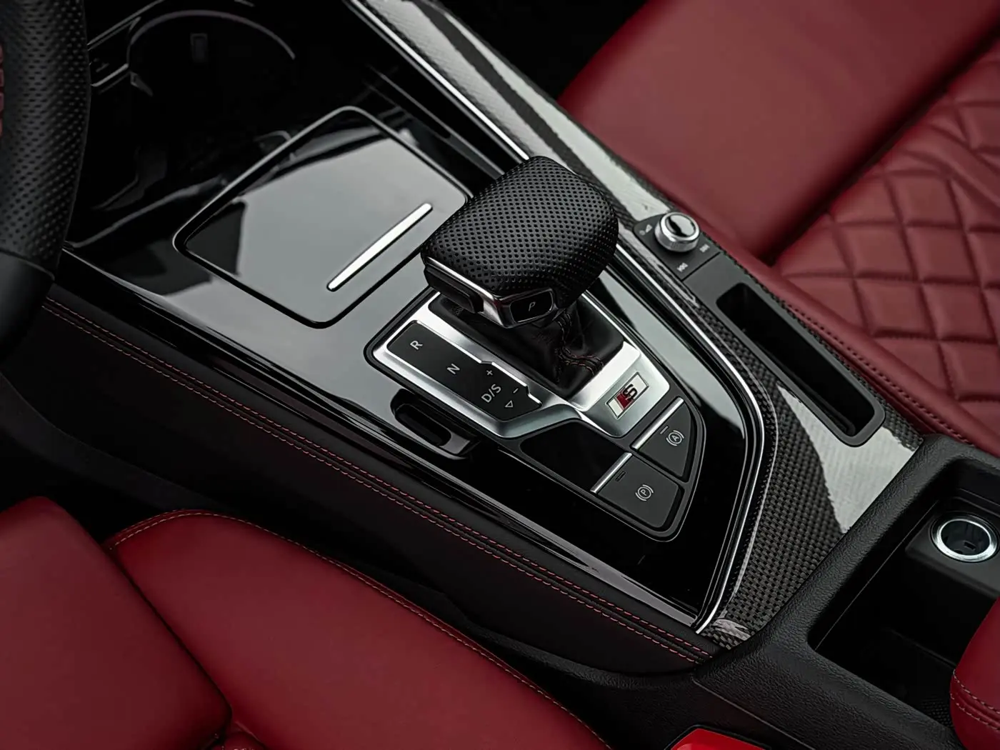 Audi S4 2024 — Photo 13/17