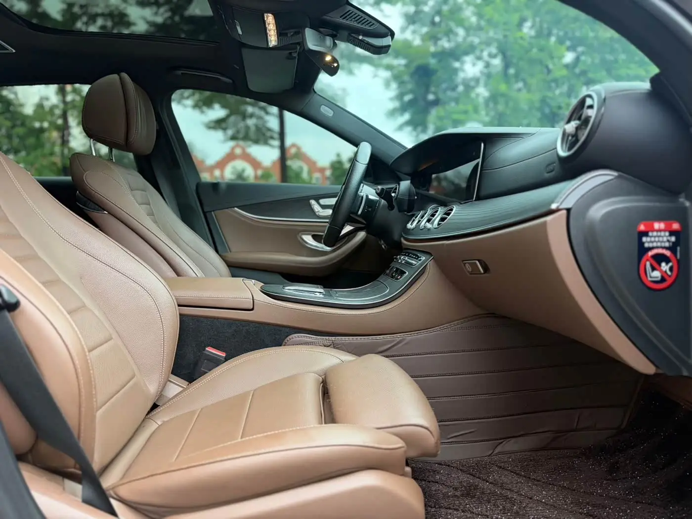 Mercedes-Benz E-Class 2020 — Фото 14/20