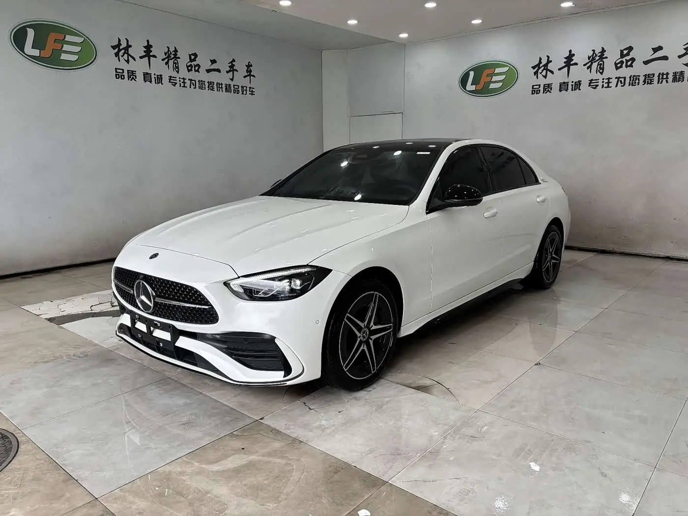 Mercedes-Benz C-Class 2025 — Фото 1/20