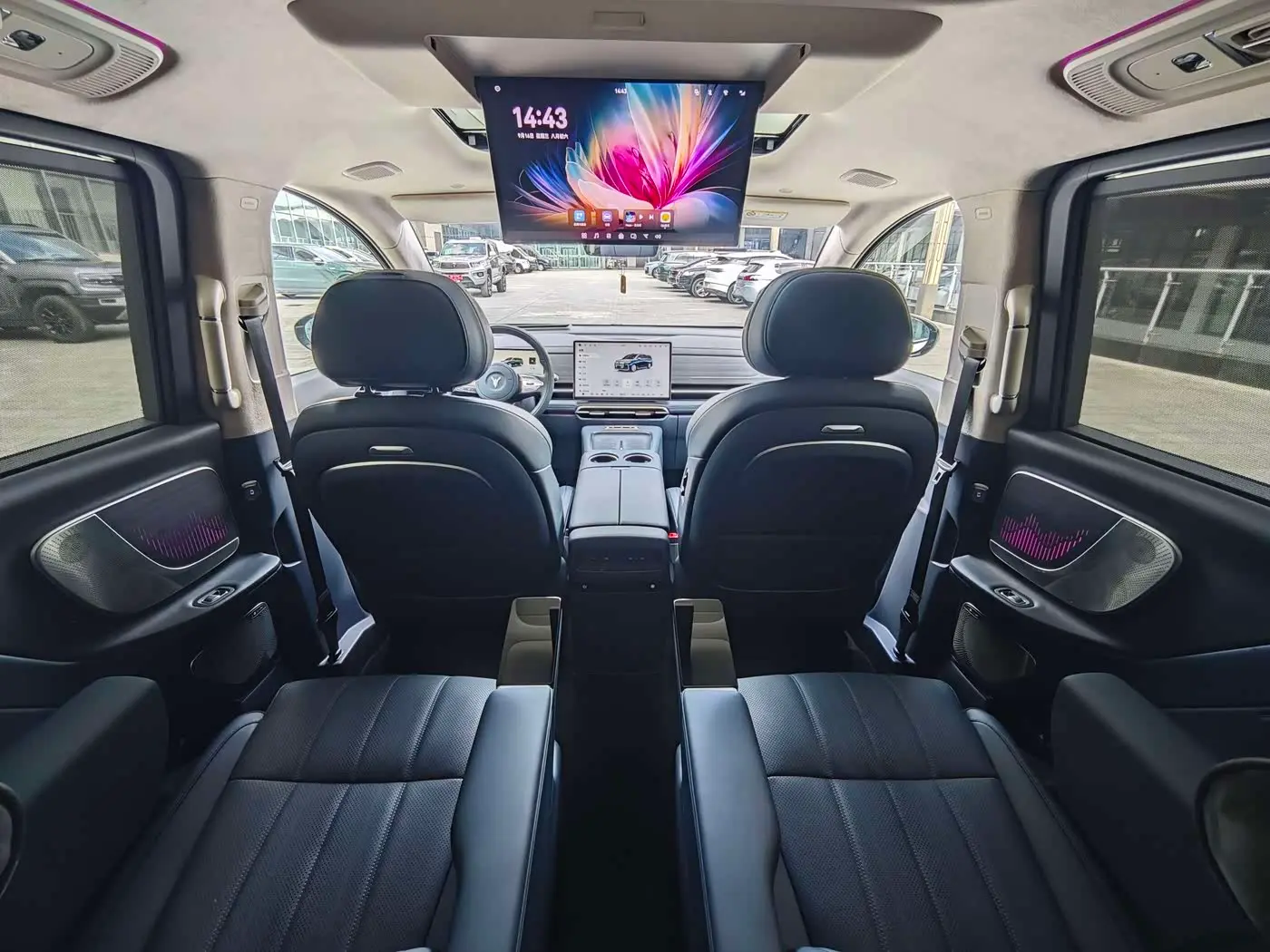 Voyah Auto Voyah Dreamer 2025 — Photo 20/20