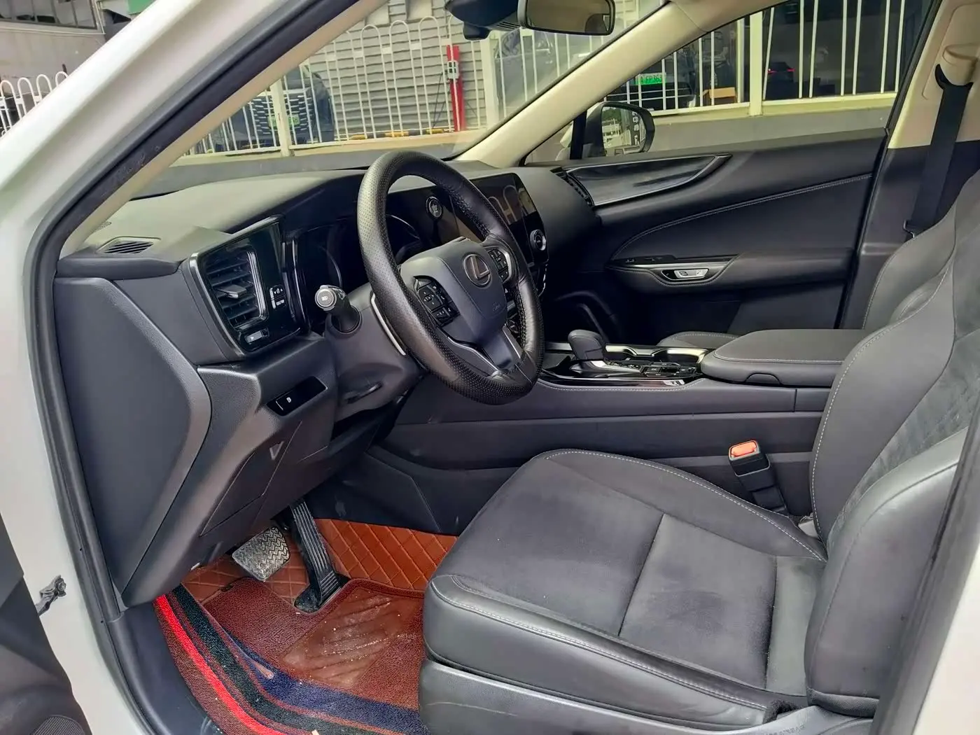 Lexus NX 2024 — Photo 4/18