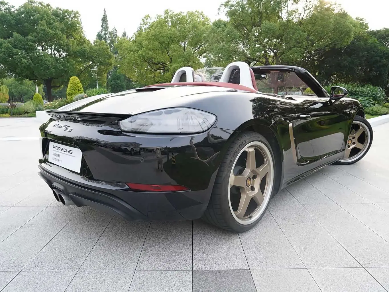 Porsche 718 2022 — ფოტო 15/17