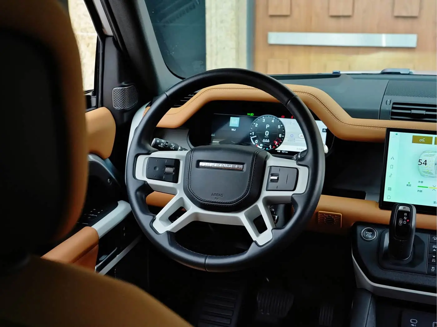Land Rover Defender 2024 — Фото 15/19