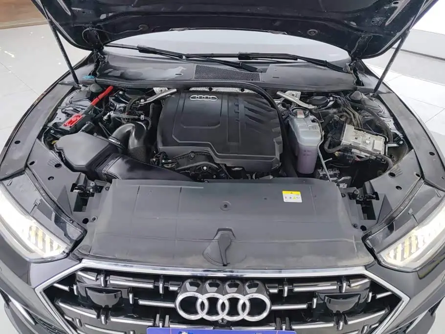Audi A7L 2024 — Фото 10/16