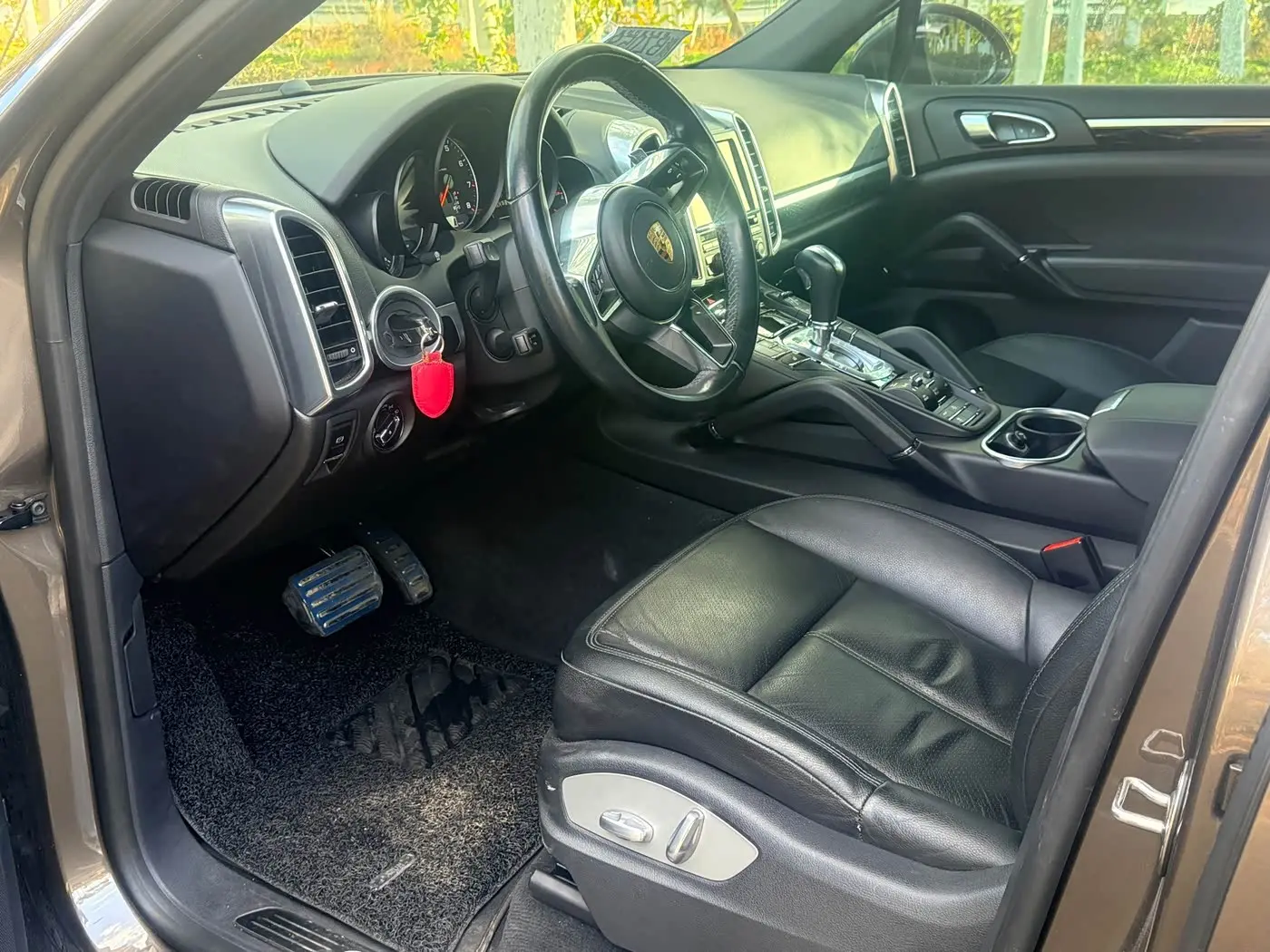 Porsche Cayenne 2015 — Photo 6/12