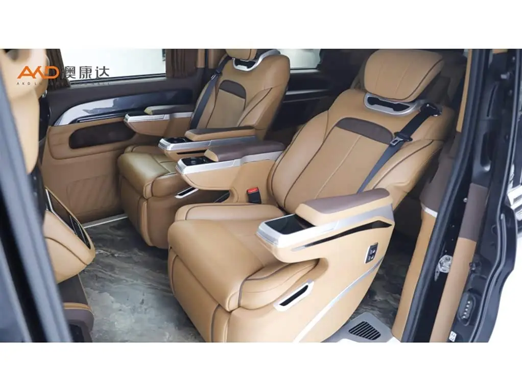Mercedes-Benz Vito 2022 — Photo 7/11