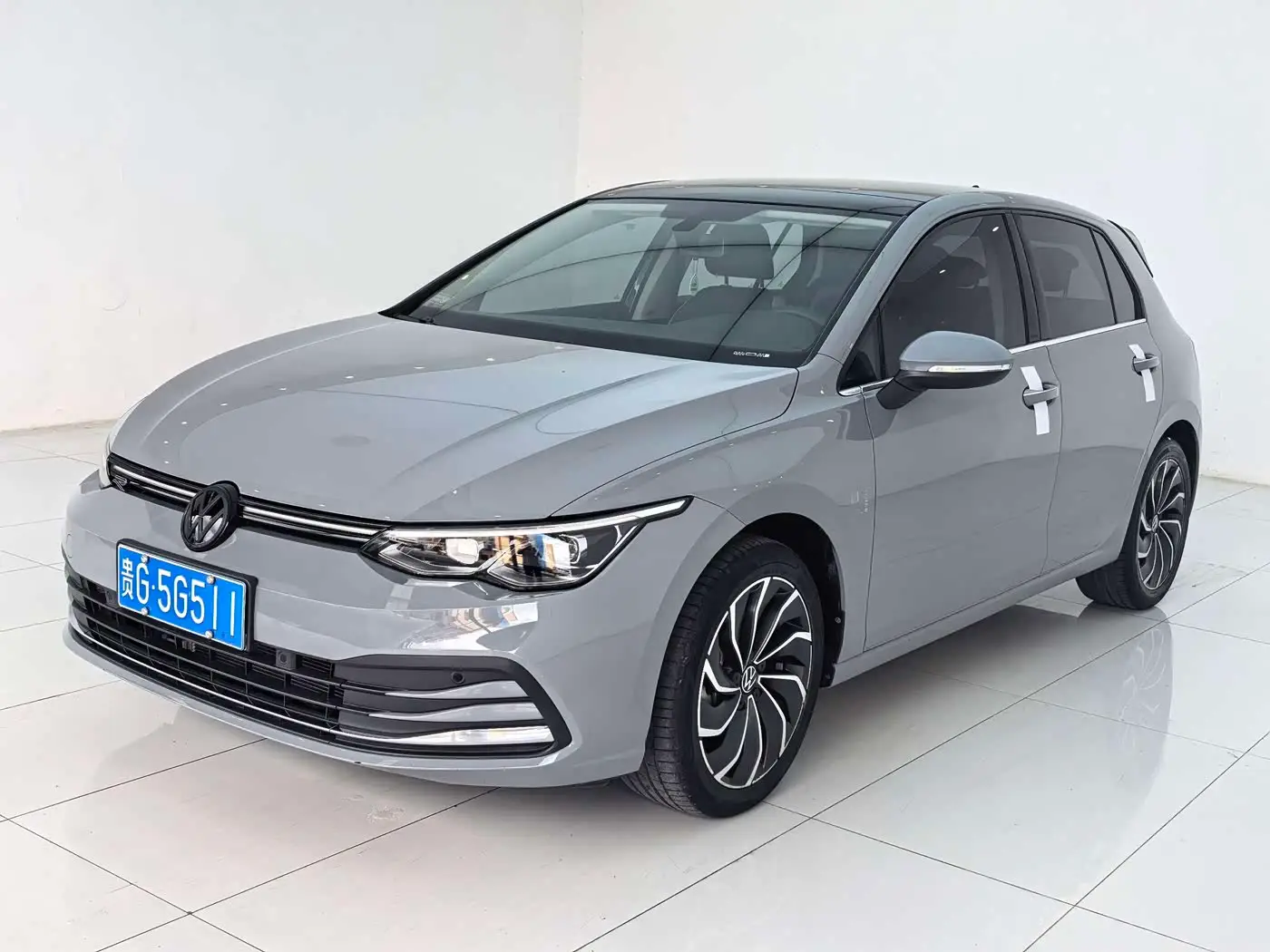 Volkswagen Golf, 2022
