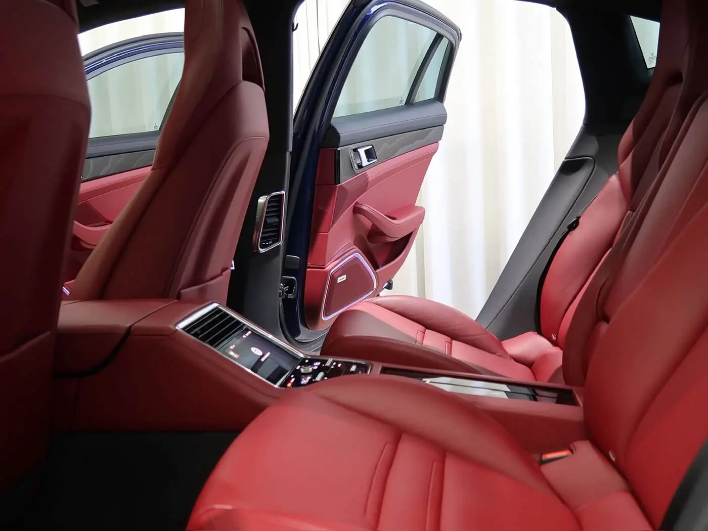 Porsche Panamera 2021 — Photo 9/15