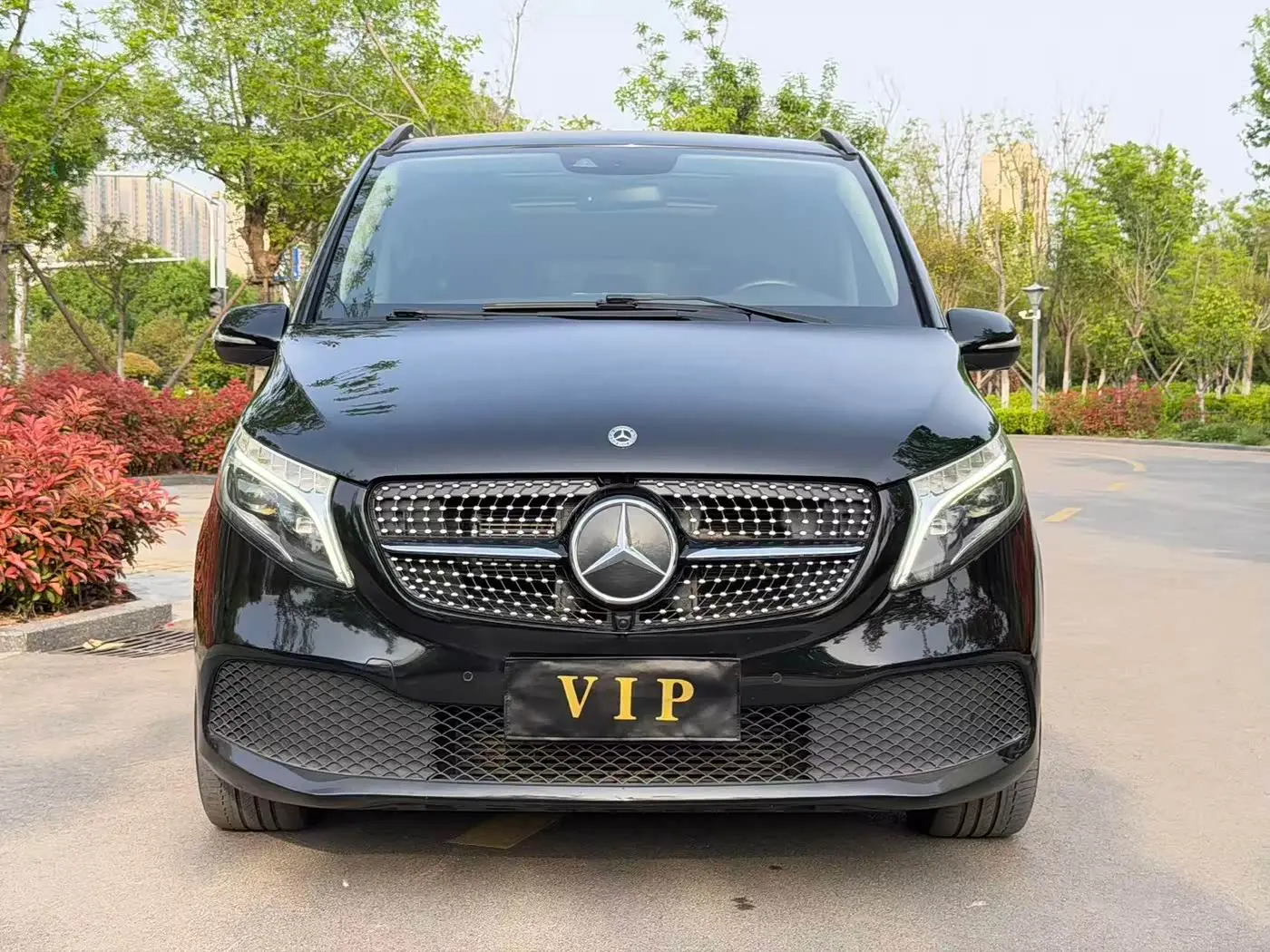 Mercedes-Benz V-Class 2021 — Фото 2/20