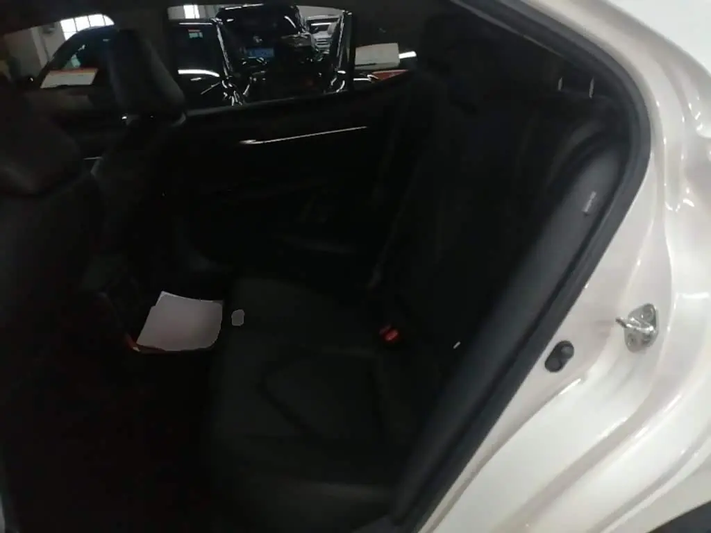 Toyota Camry 2021 — Şəkil 17/20