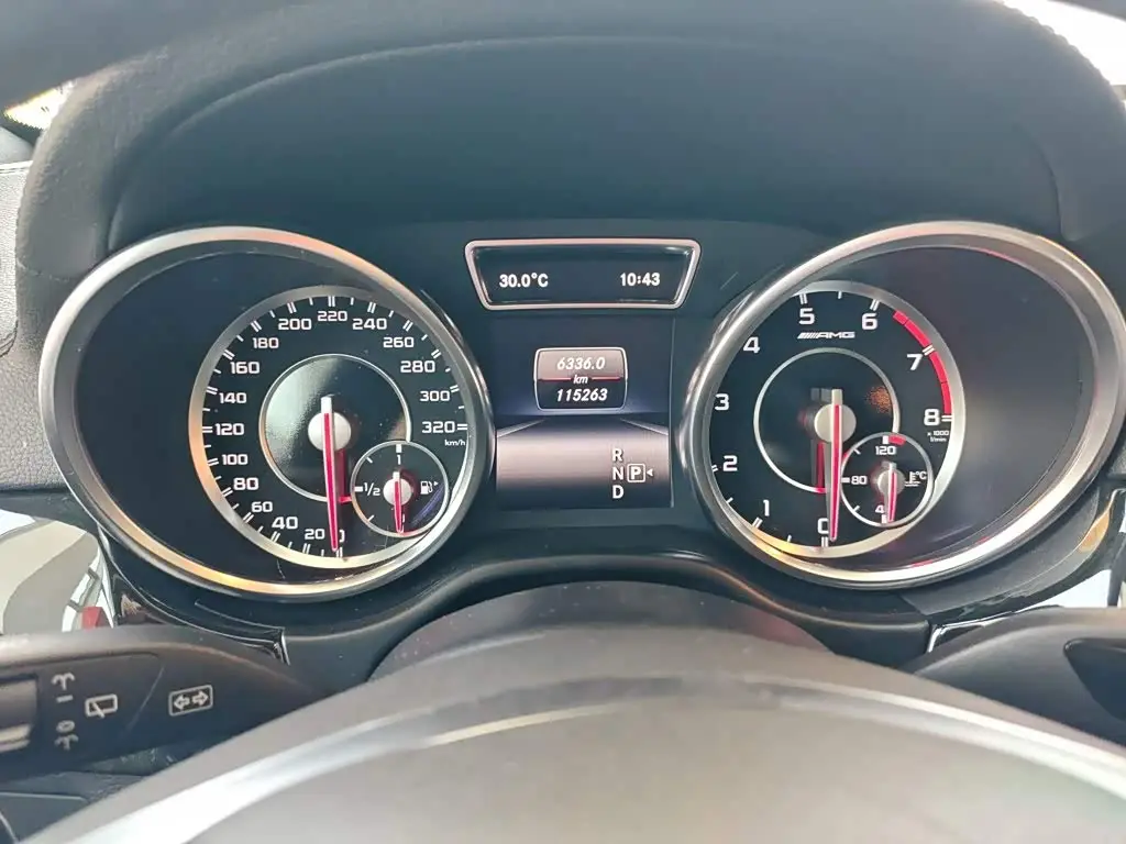 Mercedes-Benz GL-Class AMG 2015 — Фото 12/12