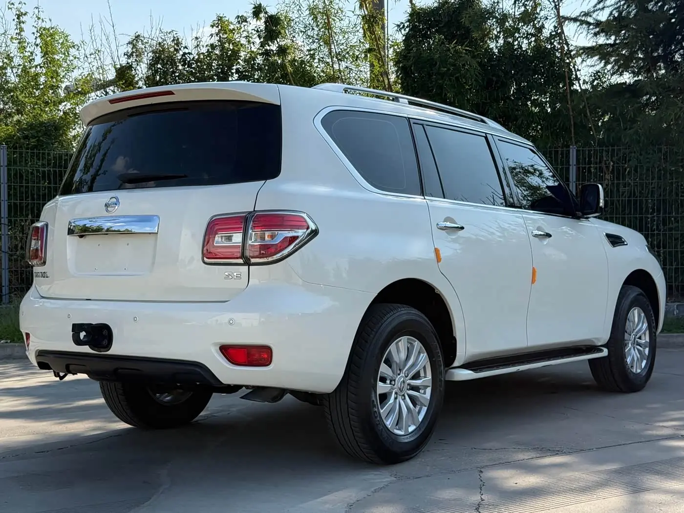 Nissan Patrol 2019 — Photo 17/18