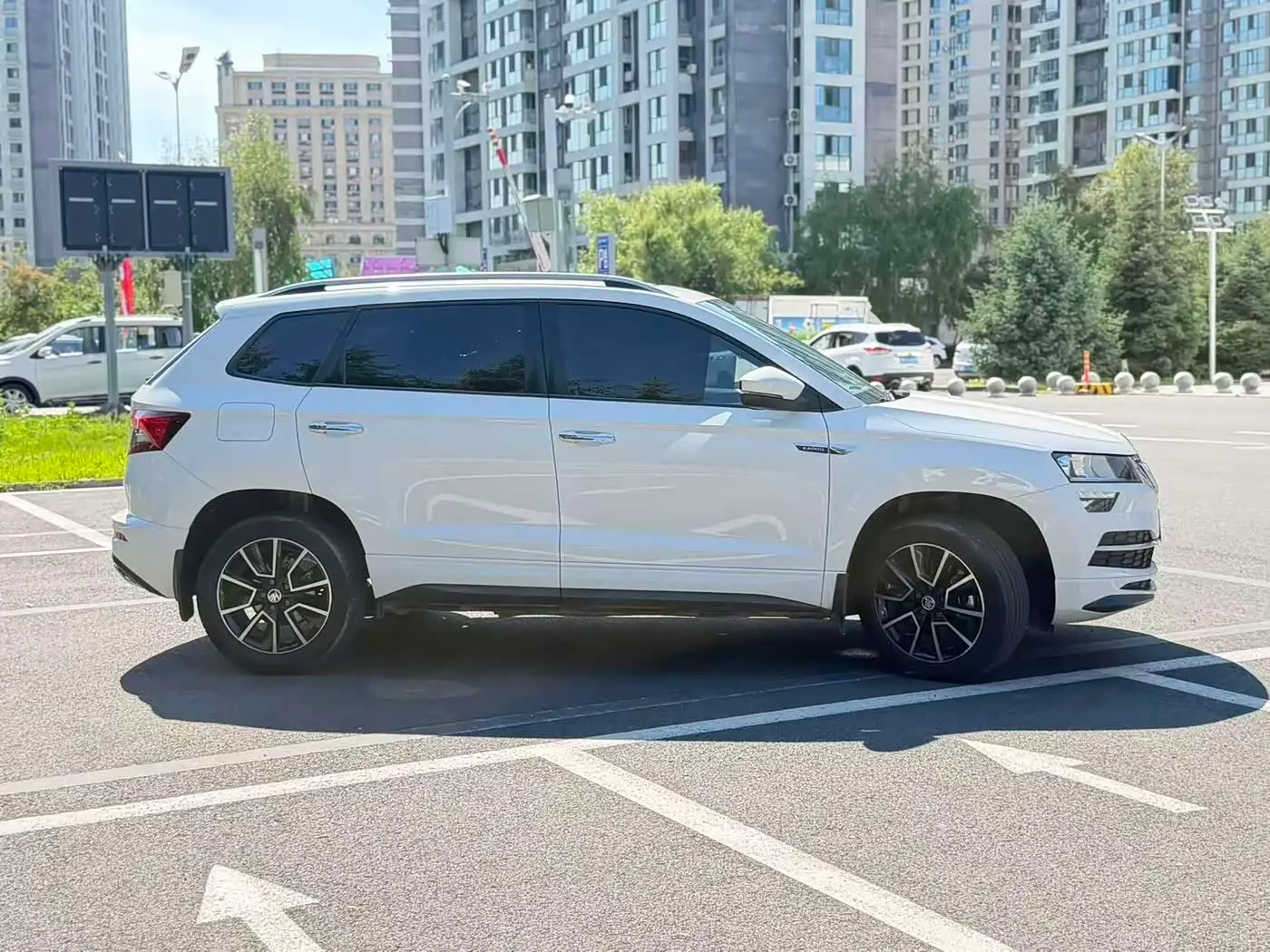 Škoda Karoq 2022 — Photo 4/20
