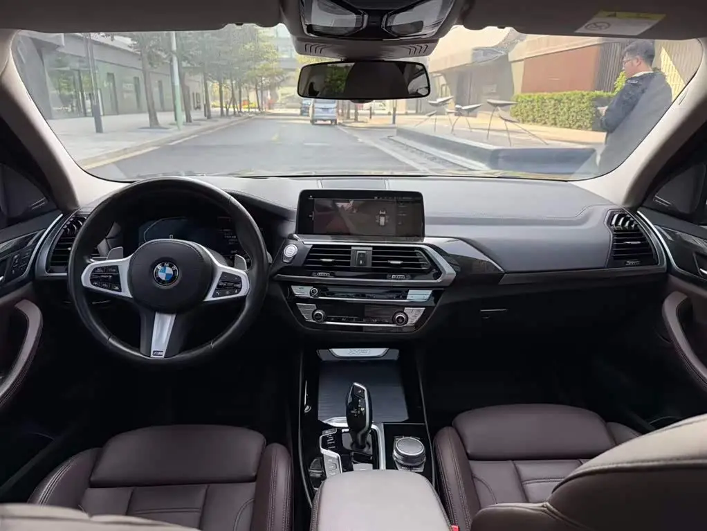 BMW X3 2021 — Photo 7/18