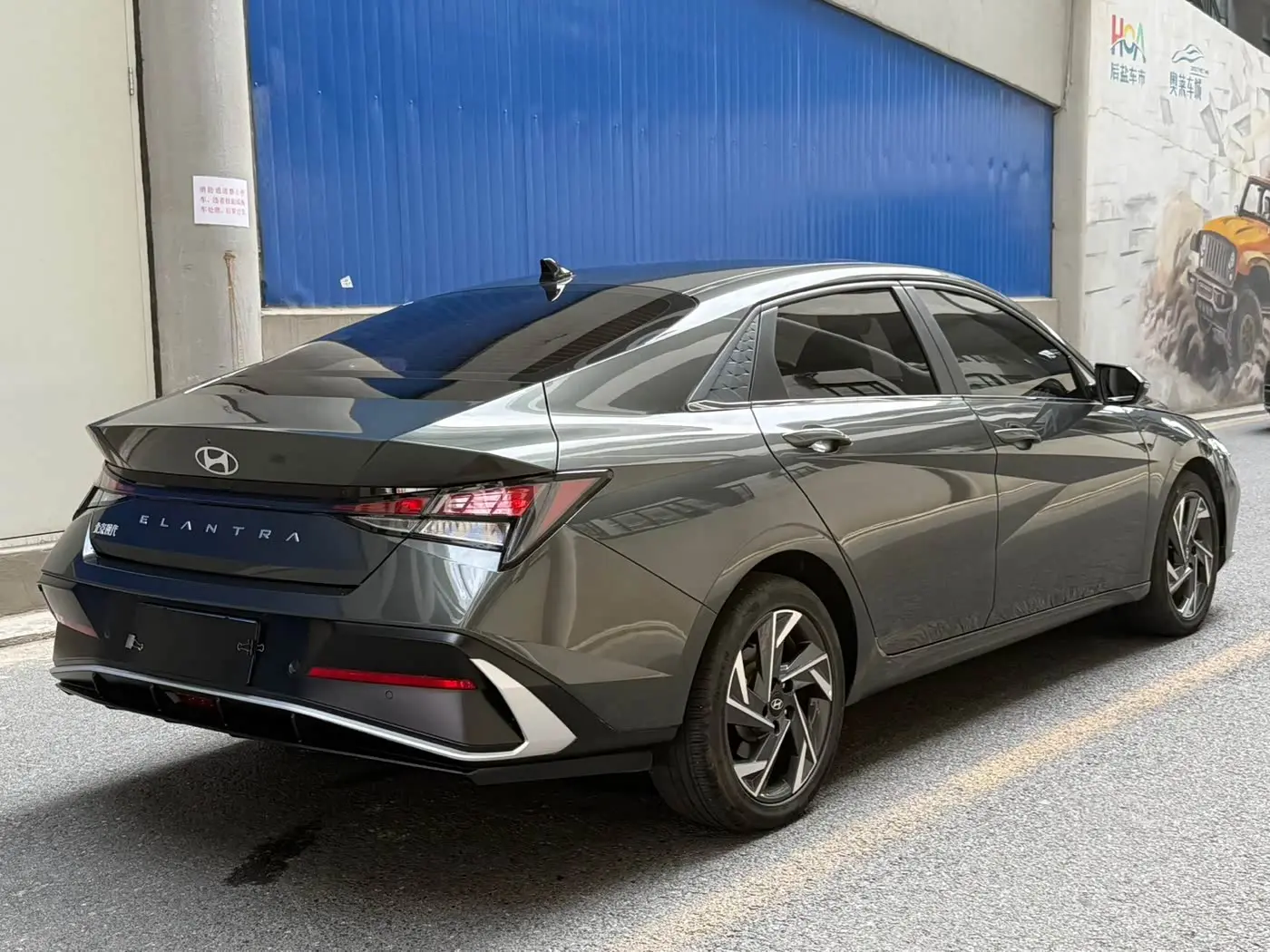 Hyundai Elantra 2024 — Photo 4/20