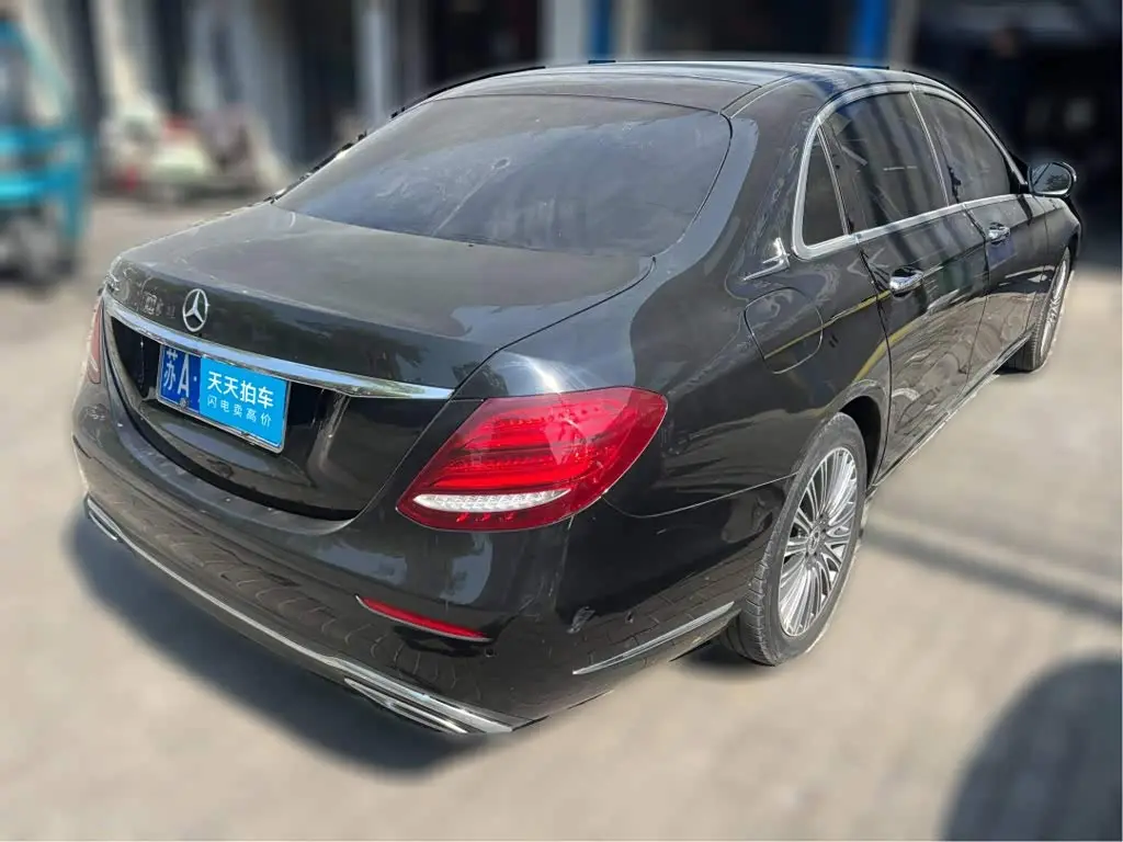 Mercedes-Benz E-Class 2020 — Фото 2/10