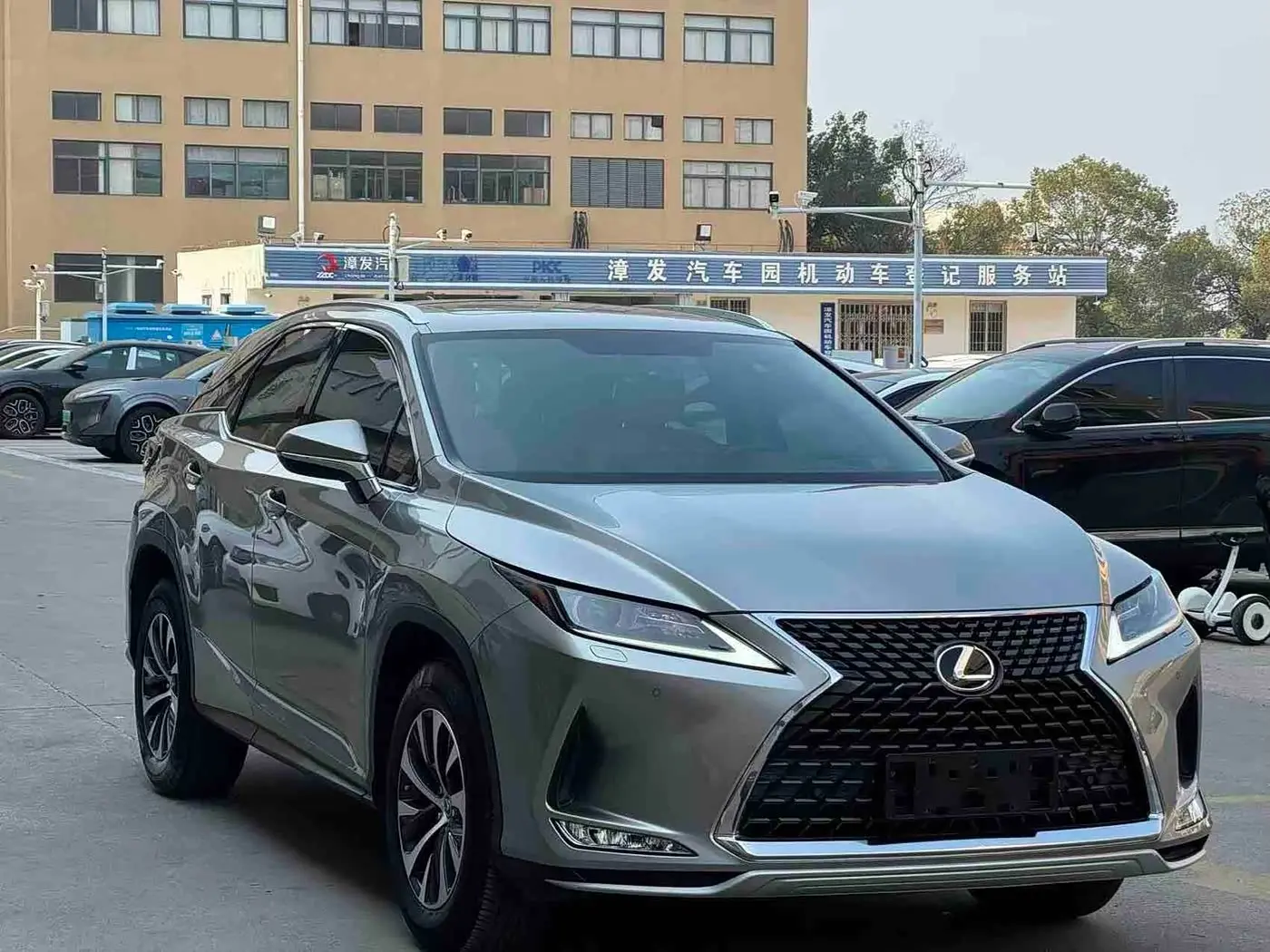 Lexus RX 2021 — Şəkil 1/9