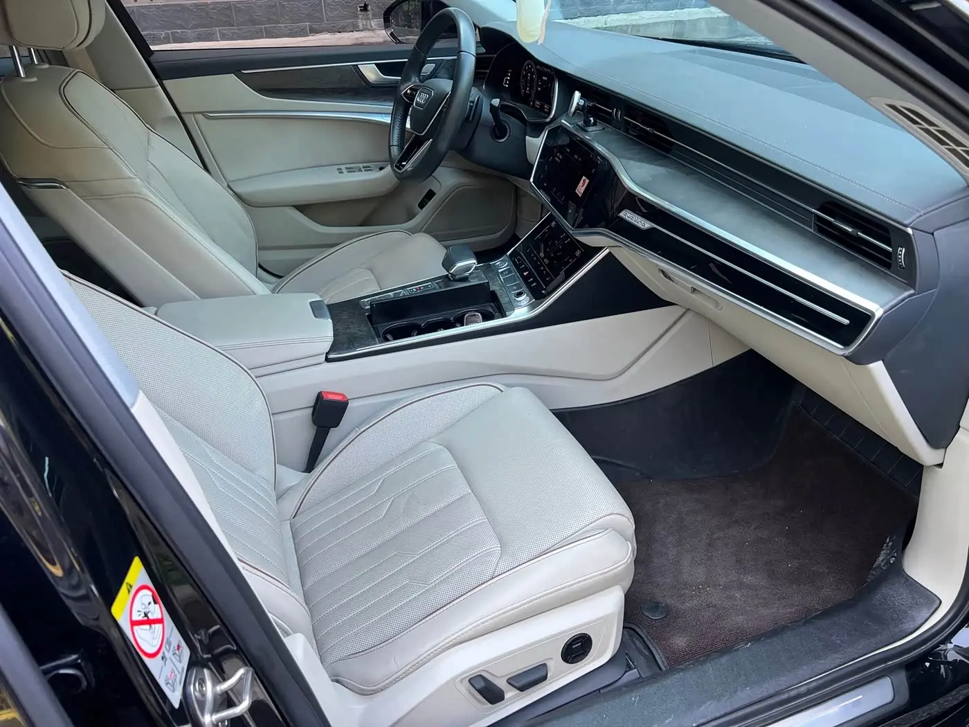 Audi A6L 2020 — Фото 13/17