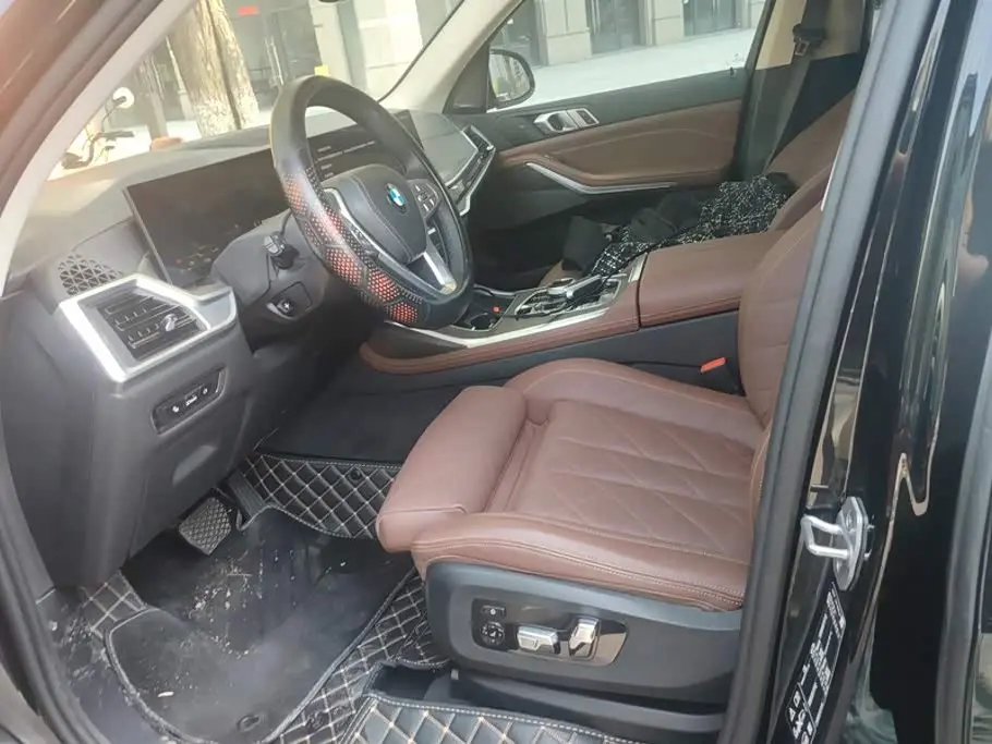 BMW X7 2024 — Şəkil 9/16