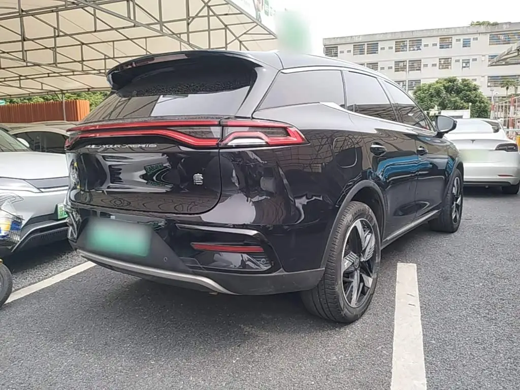 BYD Tang New Energy 2023 — Photo 7/20