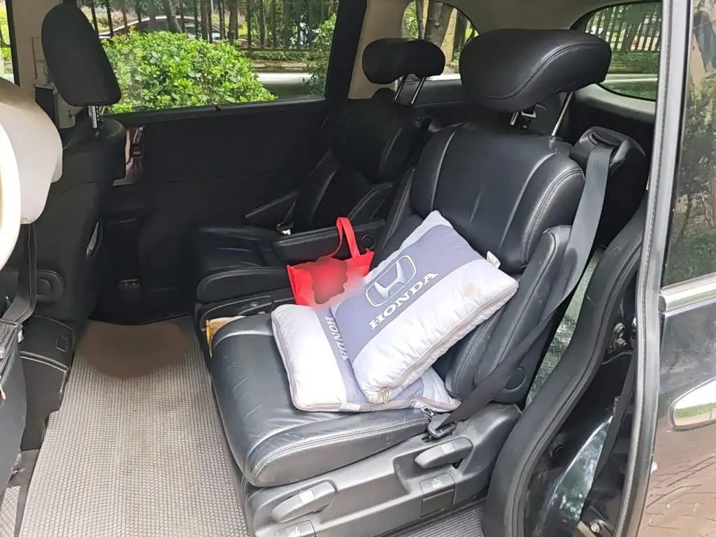 Honda Odyssey 2015 — Photo 15/20