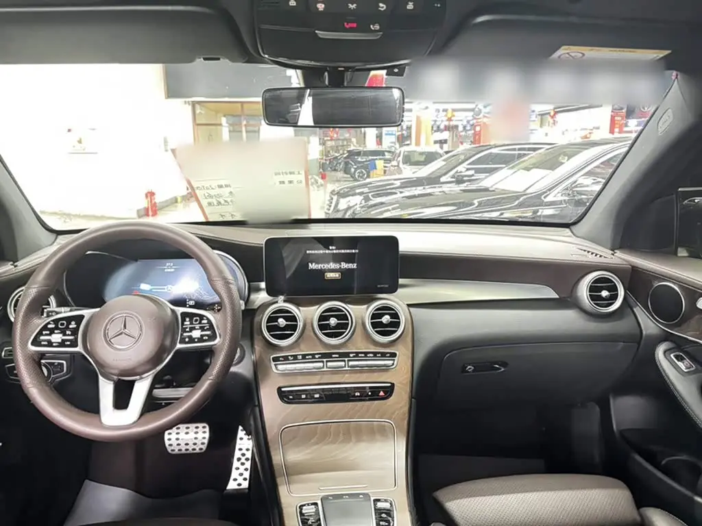 Mercedes-Benz GLC 2019 — ფოტო 8/11