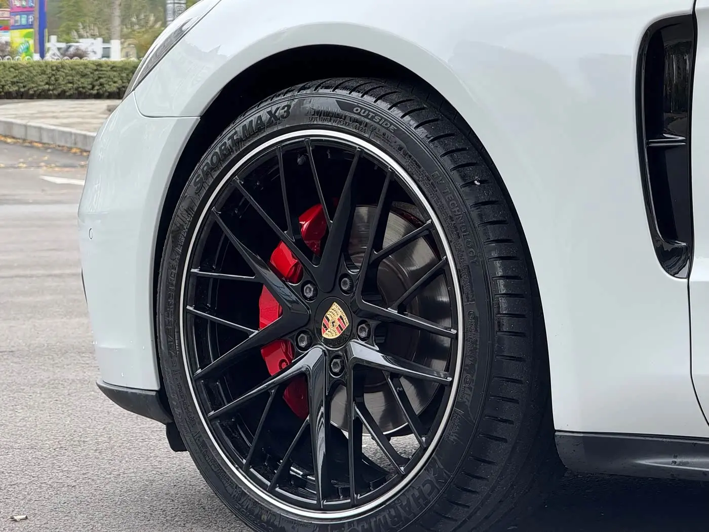 Porsche Panamera 2018 — Фото 9/19