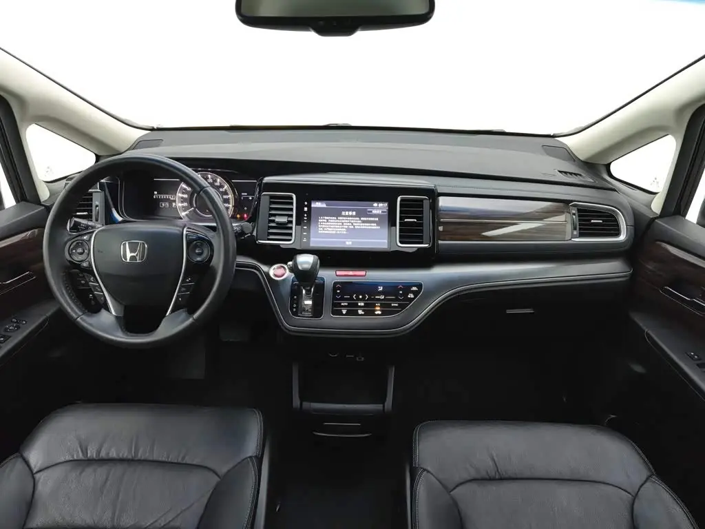 Honda Elysion 2018 — Photo 5/20