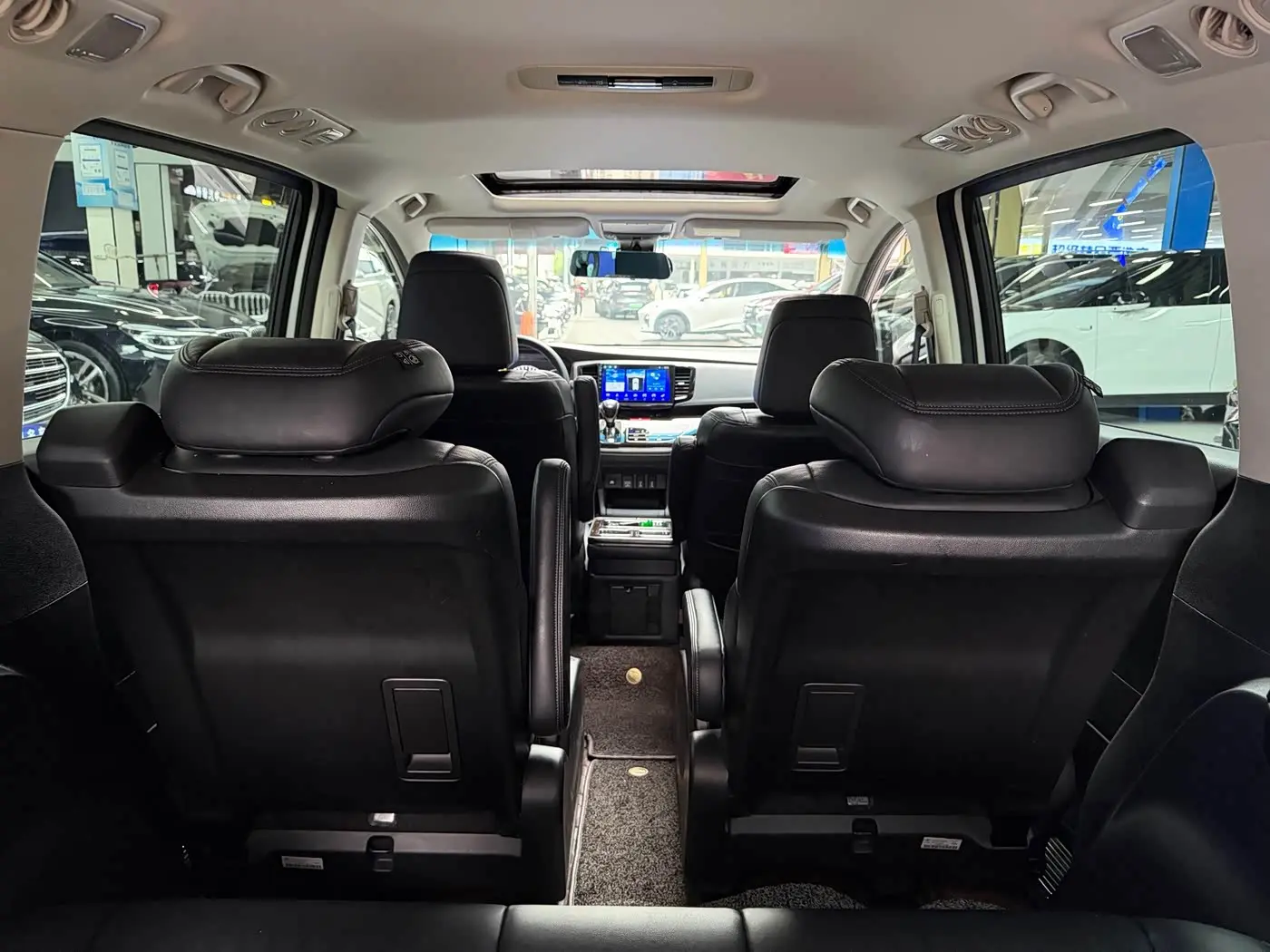 Honda Odyssey 2019 — Фото 19/20