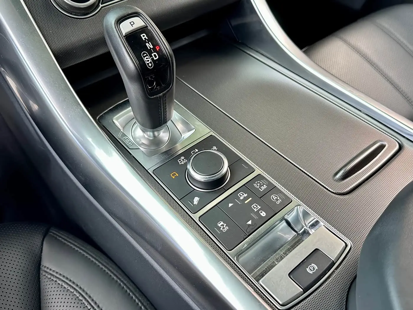 Land Rover Range Rover Sport 2018 — Фото 10/16