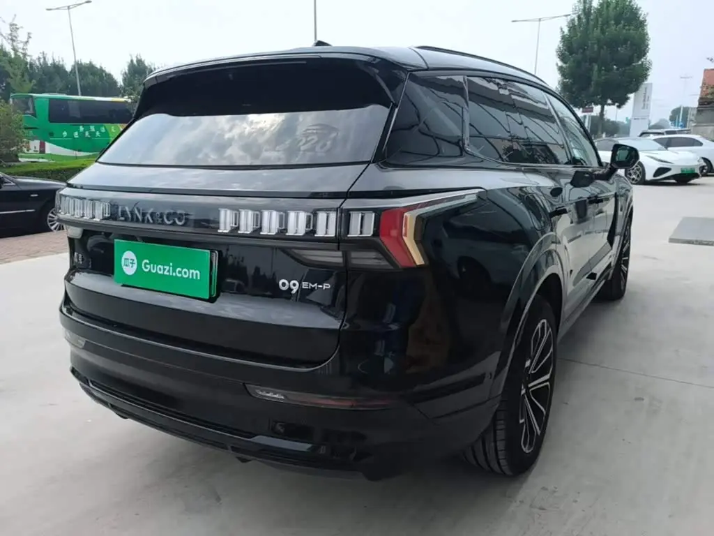 Lynk & Co 09 EM-P 2025 — Photo 7/20