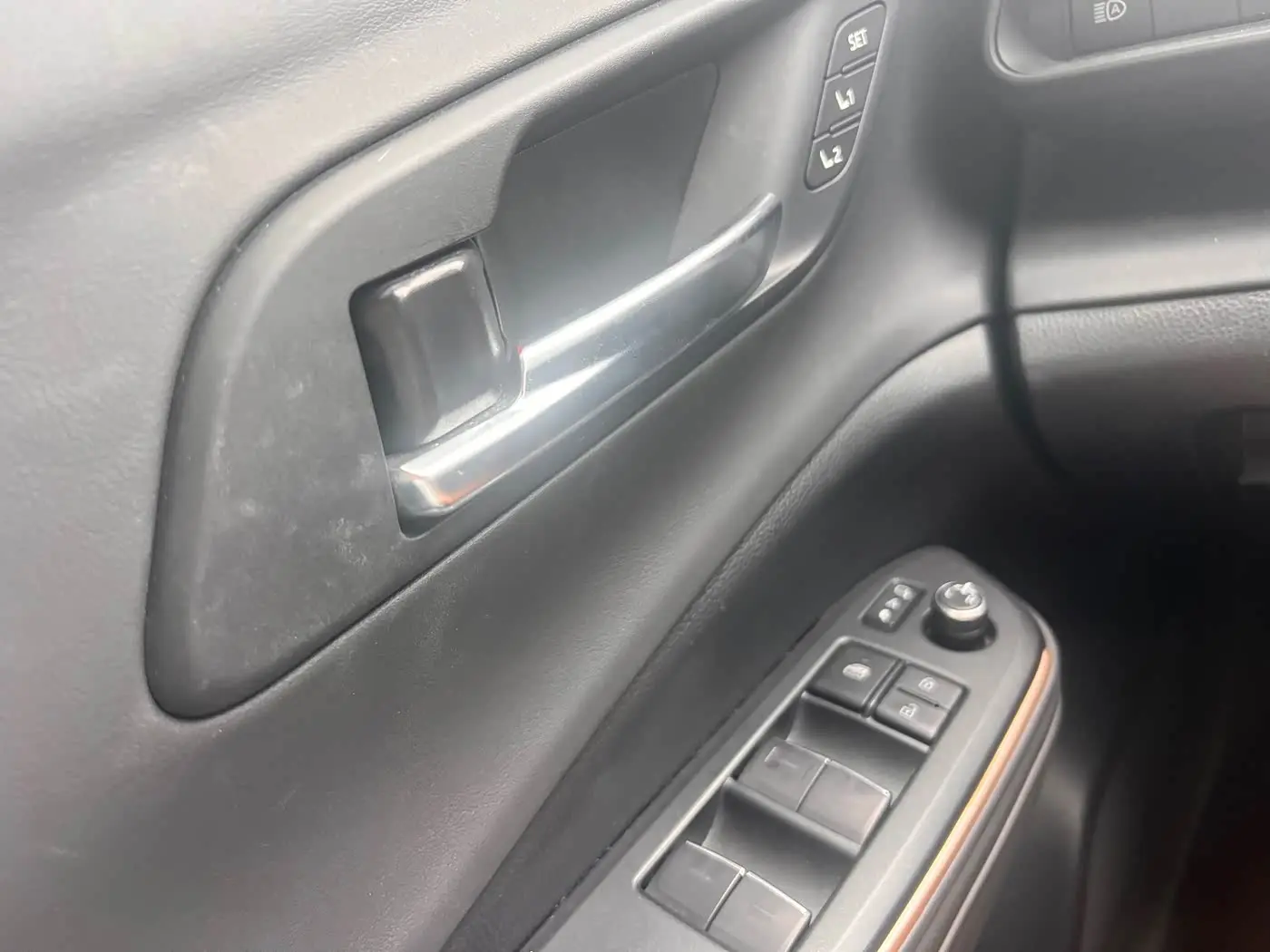 Toyota Crown SportCross 2024 — Photo 15/15
