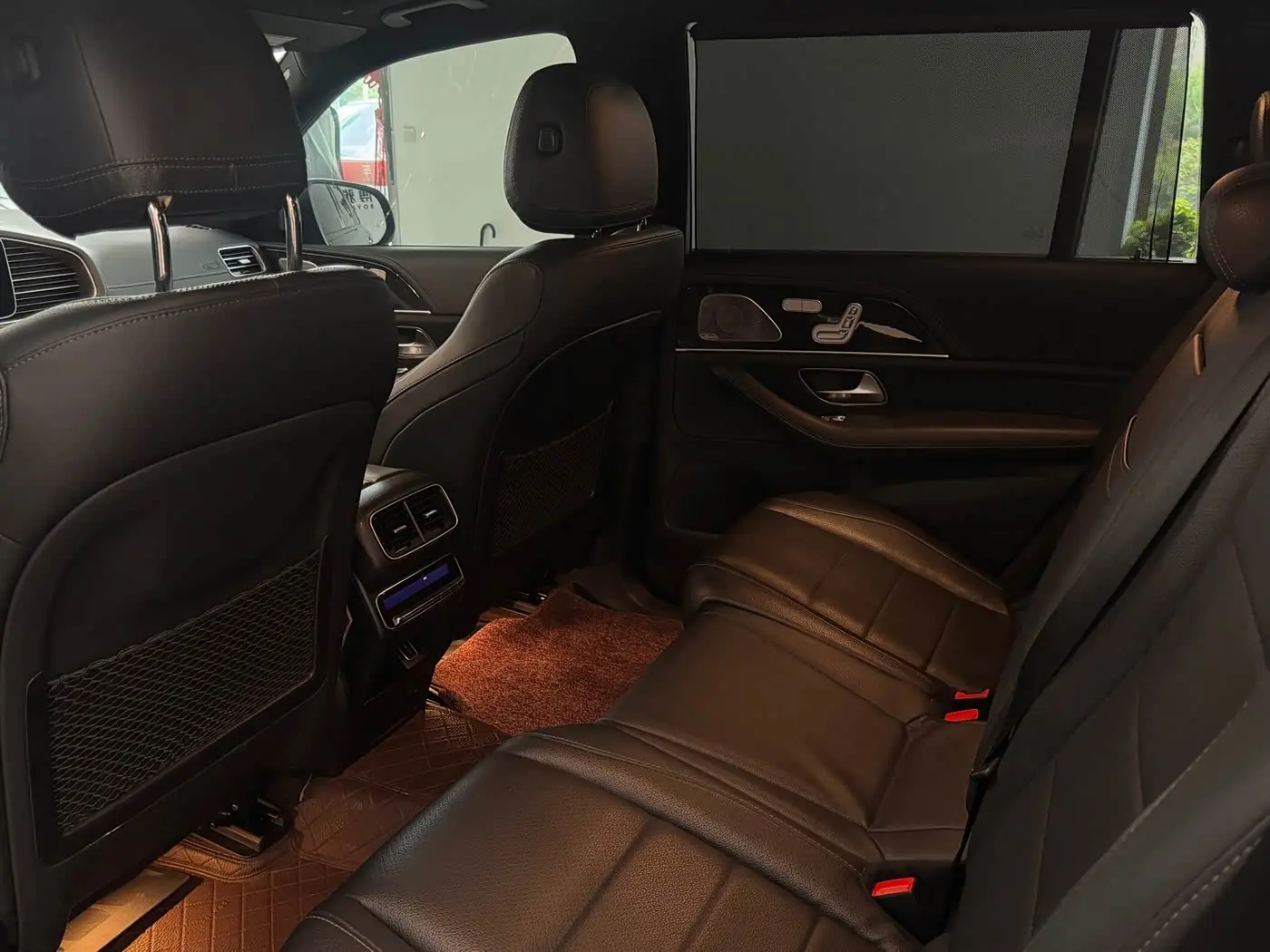 Mercedes-Benz GLS 2023 — Фото 8/11