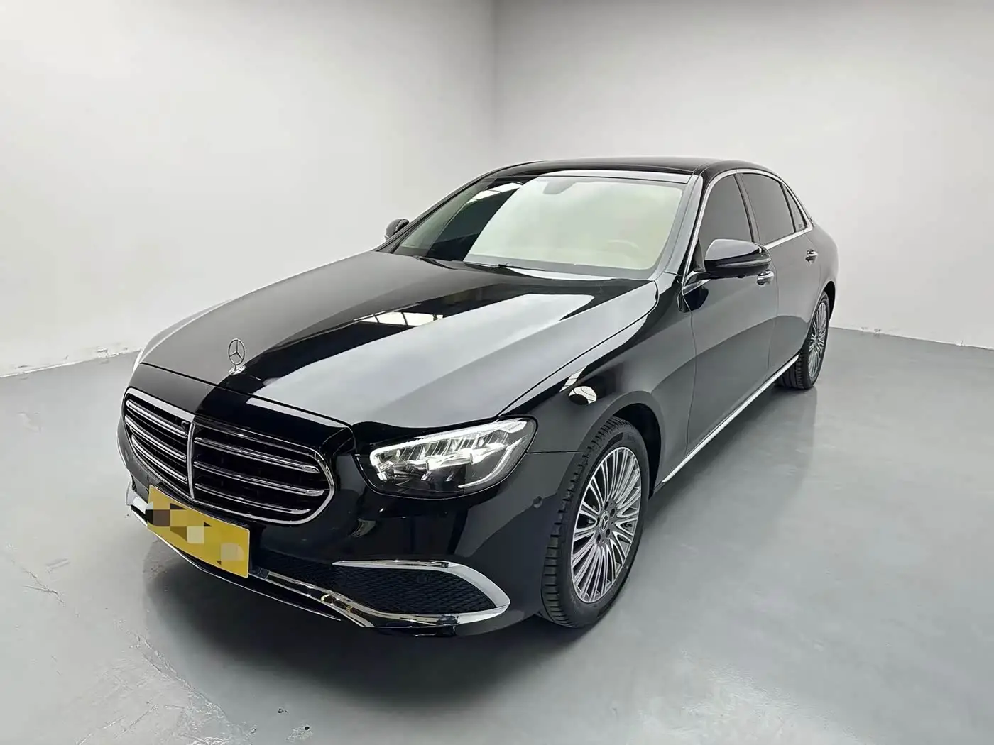 Mercedes-Benz E-Class, 2022