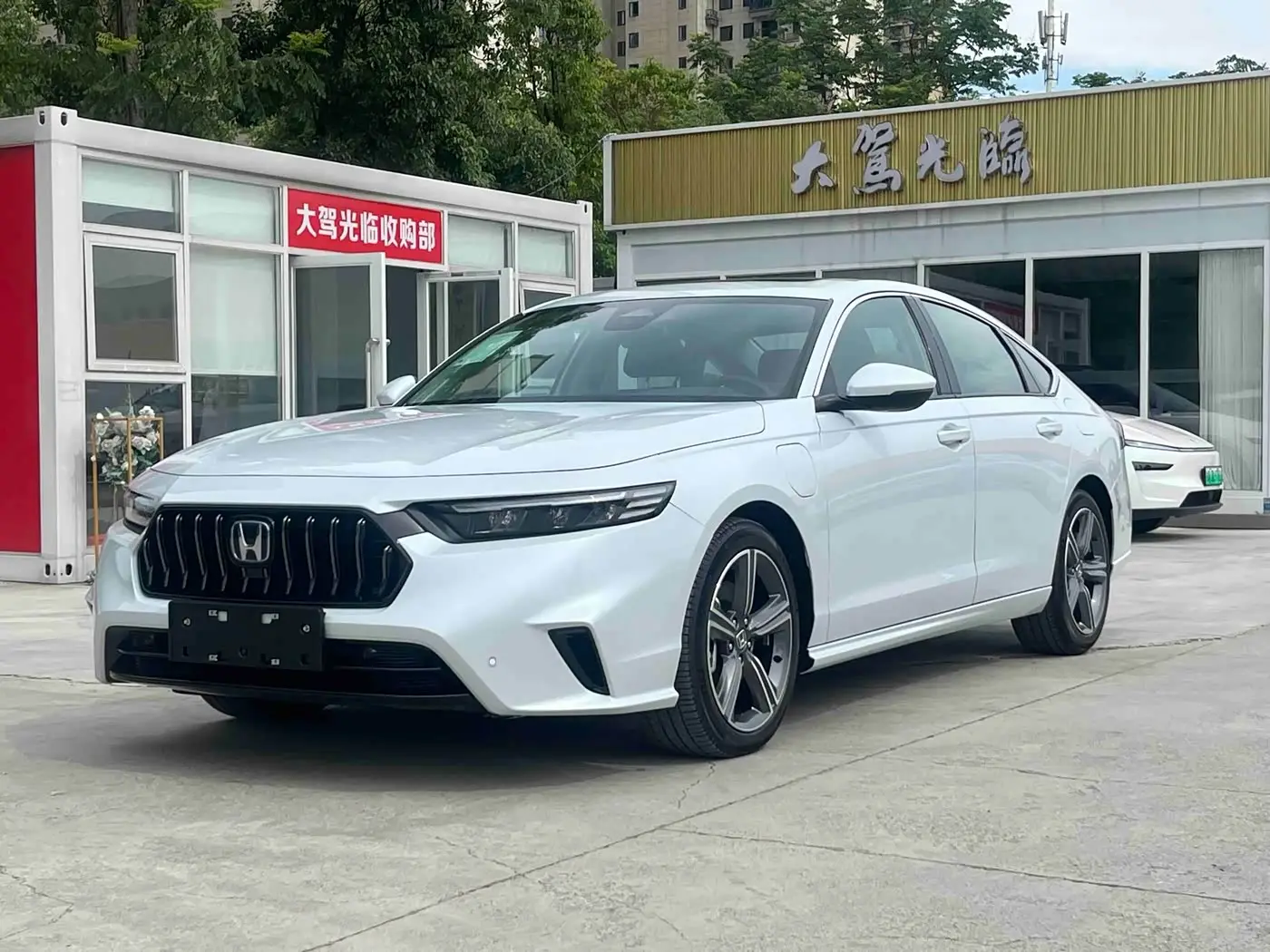 Honda Inspire Hybrid 2026 — Photo 1/14