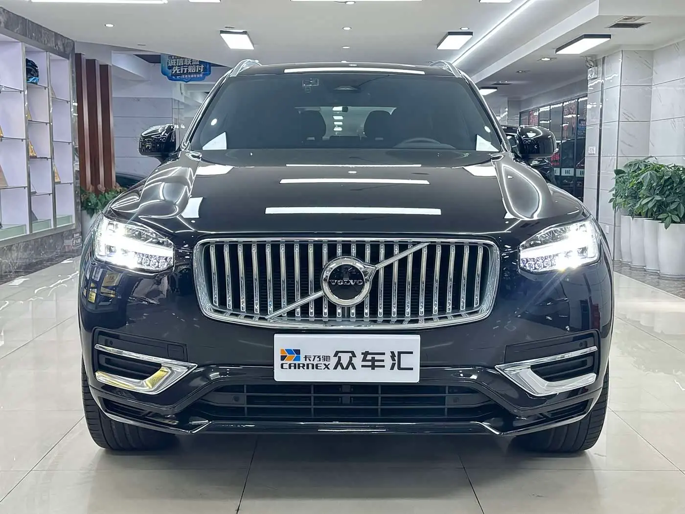 Volvo XC90 2024 — Фото 2/20