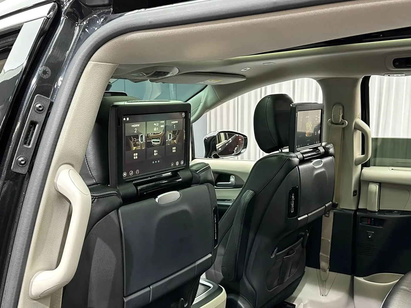 Chrysler Grand Voyager 2020 — Photo 15/20