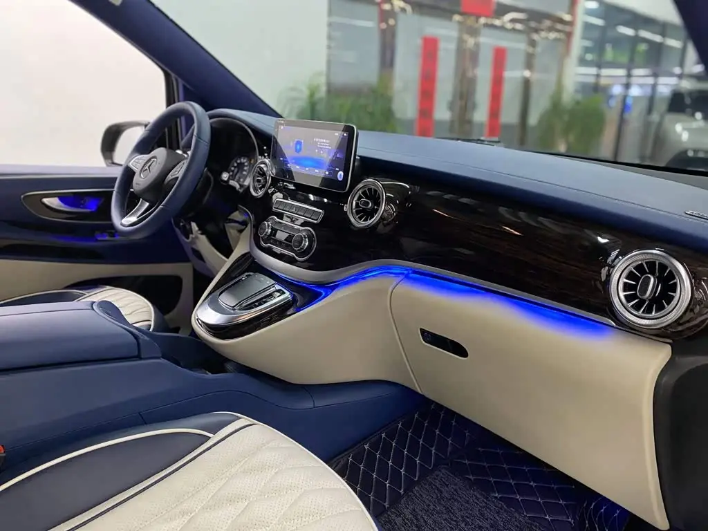Mercedes-Benz Vito 2022 — Photo 17/20