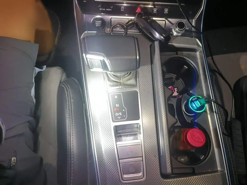 Audi A6L 2024 — Photo 7/20