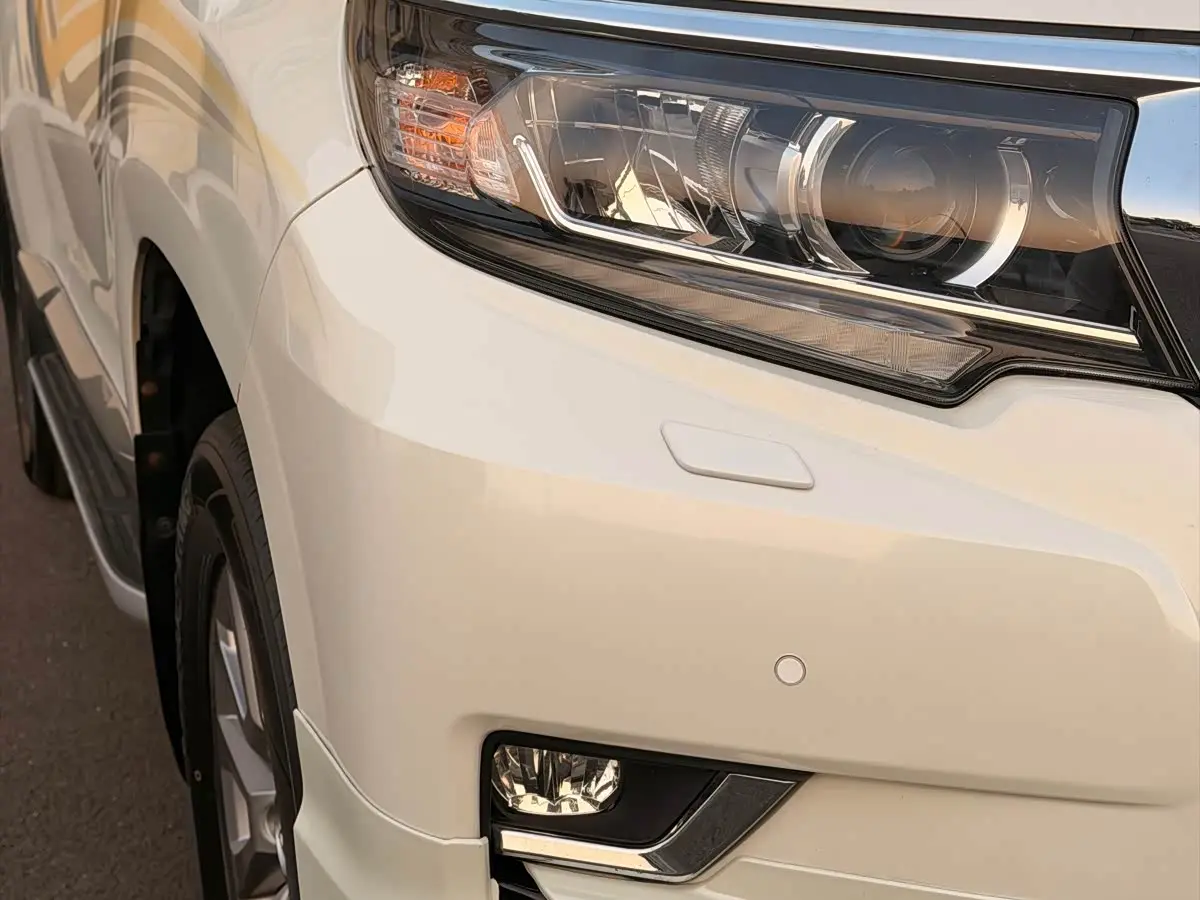 Toyota Prado 2018 — Photo 10/12