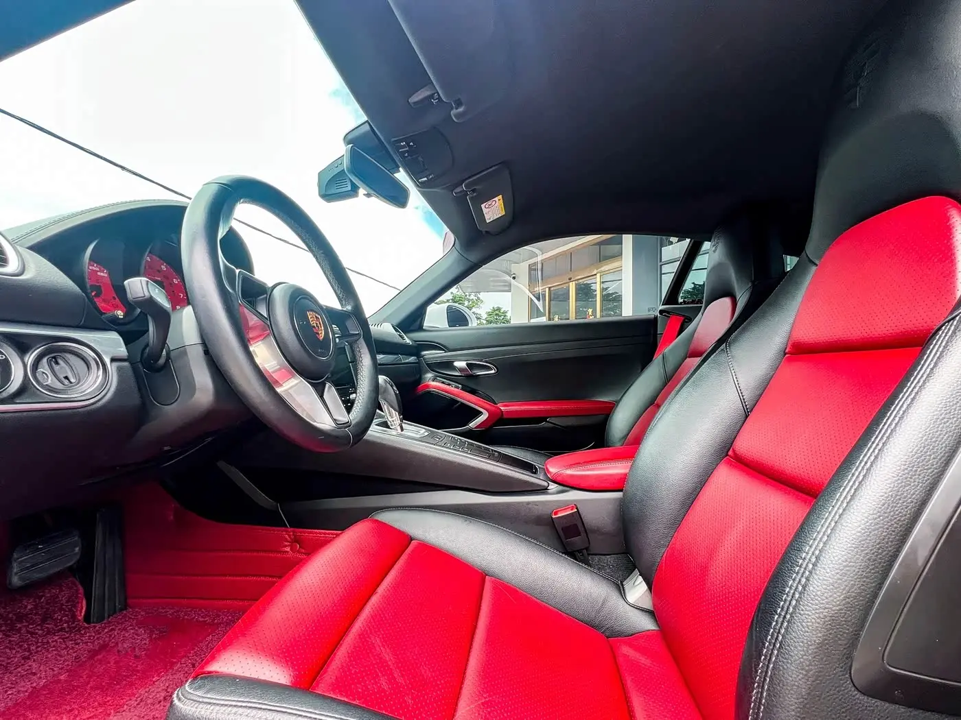 Porsche 718 2018 — Photo 9/13