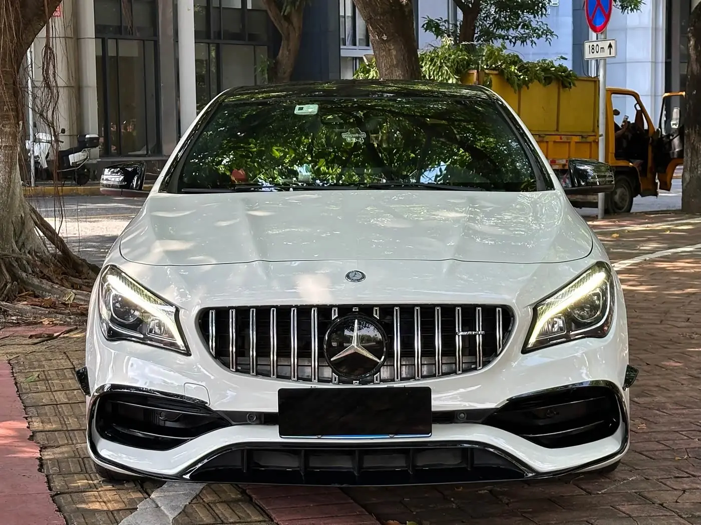 Mercedes-Benz CLA AMG 2017 — Photo 2/9