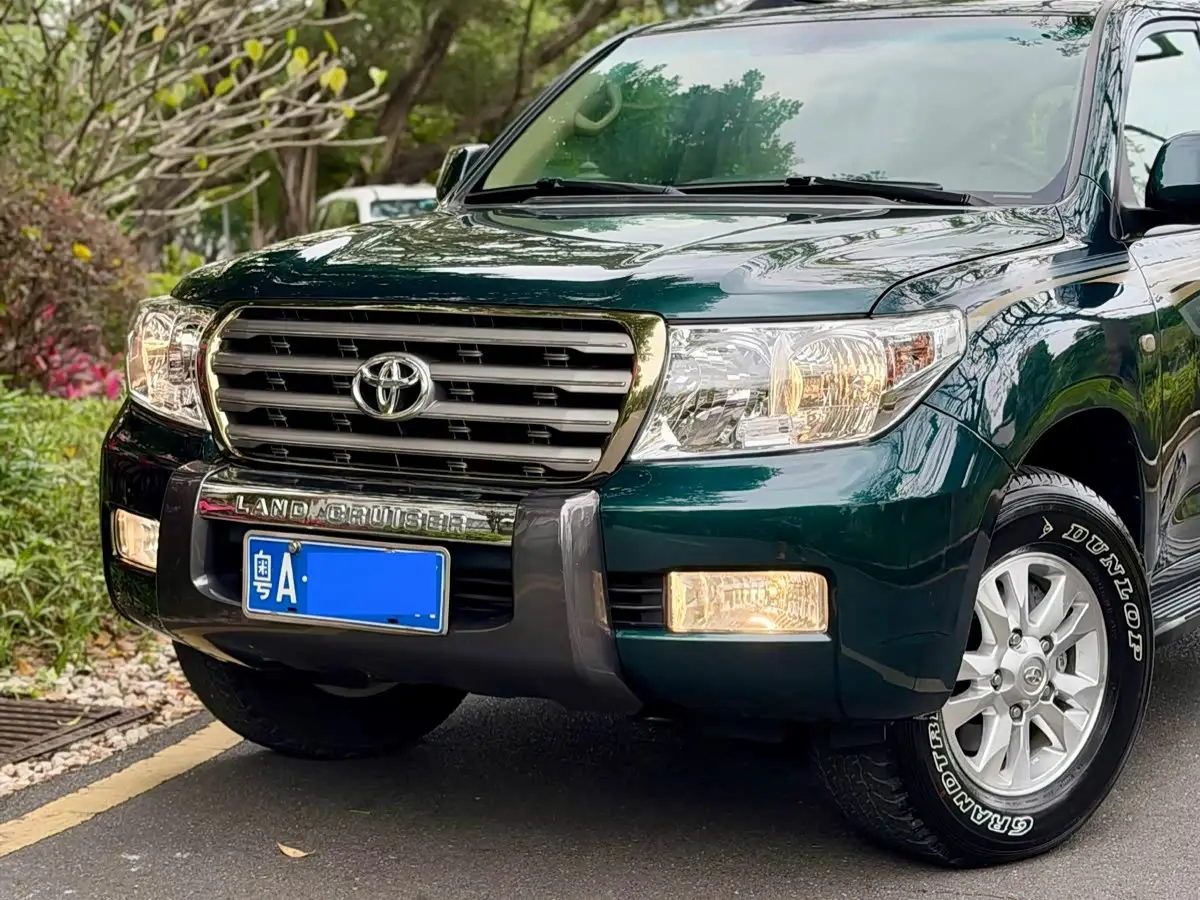 Toyota Land Cruiser 2010 — Şəkil 3/20