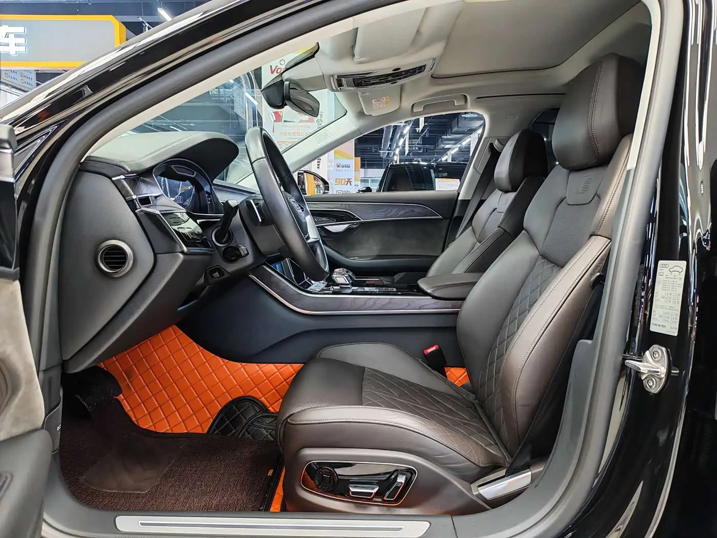 Audi A8 2022 — Photo 4/9