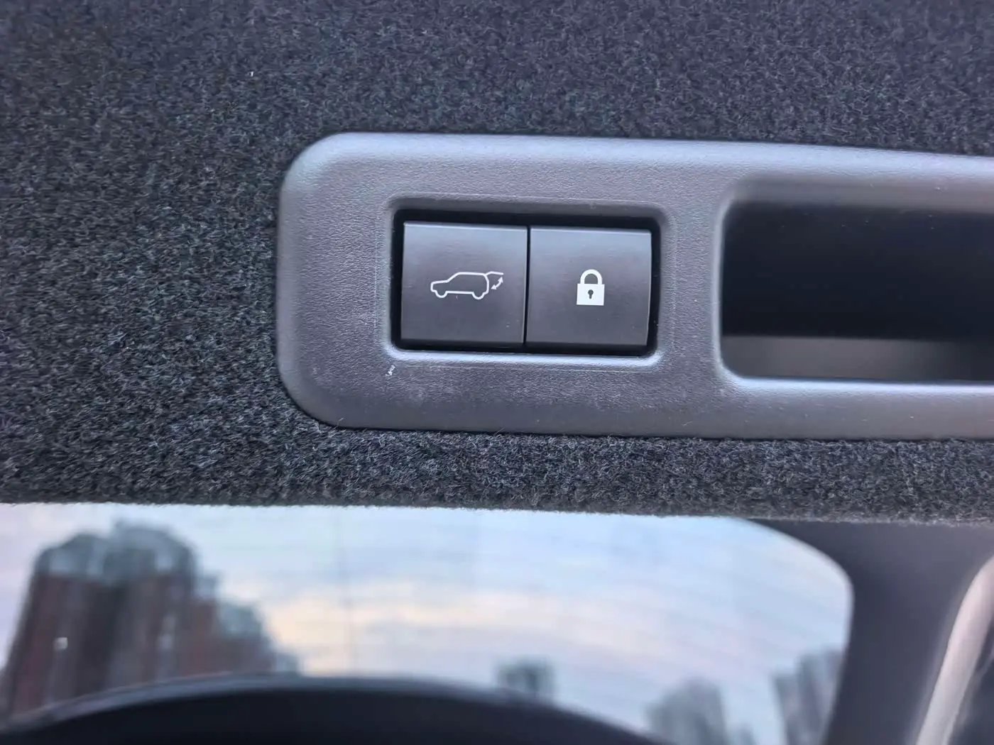 Lexus RX 2021 — Photo 8/19