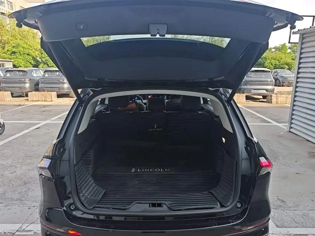 Lincoln Nautilus 2023 — Photo 19/20