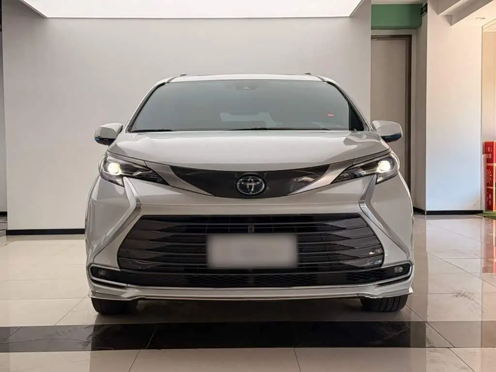 Toyota Sienna 2024 — Photo 12/20