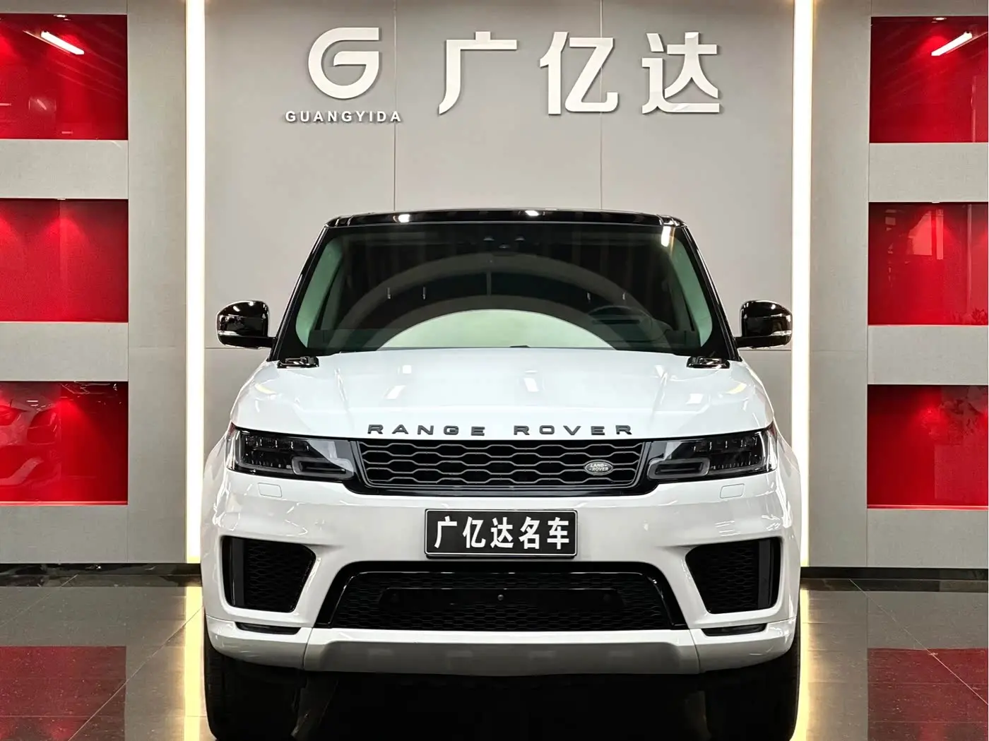 Land Rover Range Rover Sport 2020 — Photo 2/20