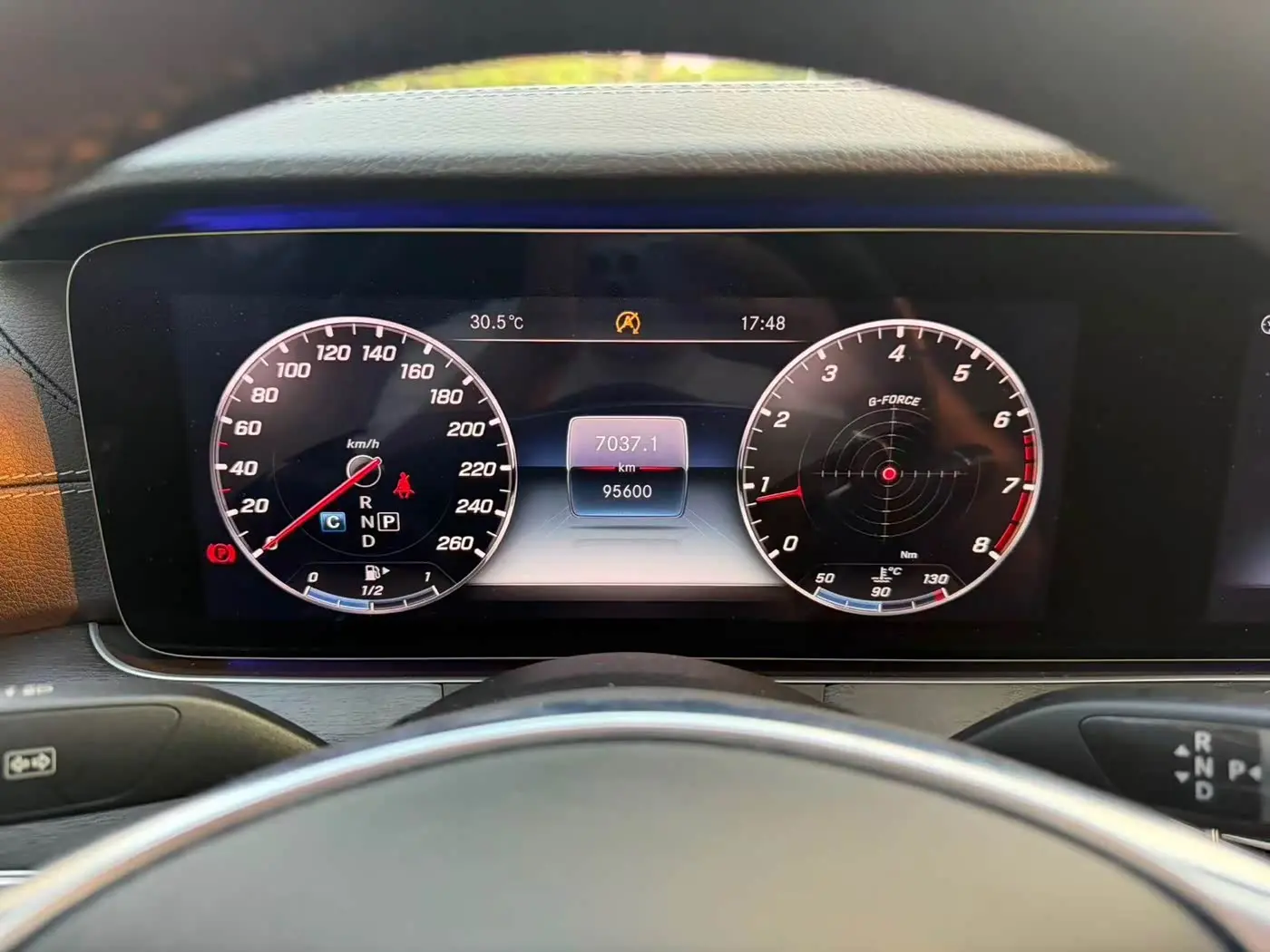 Mercedes-Benz E-Class 2018 — Фото 13/13